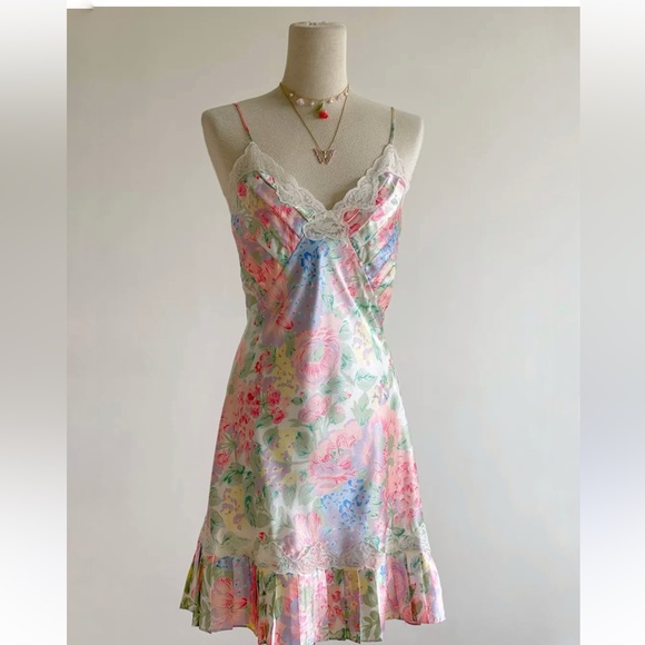 Victoria's Secret Other - Victoria's Secret Gold Label Vintage Satin Floral Lace Pleated Nightgown Slip